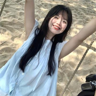 双面千金洛莞莞海报