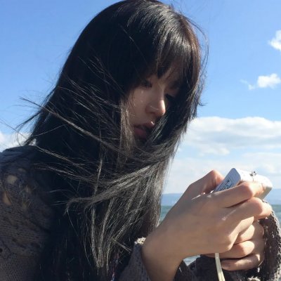 我们不属于这里海报